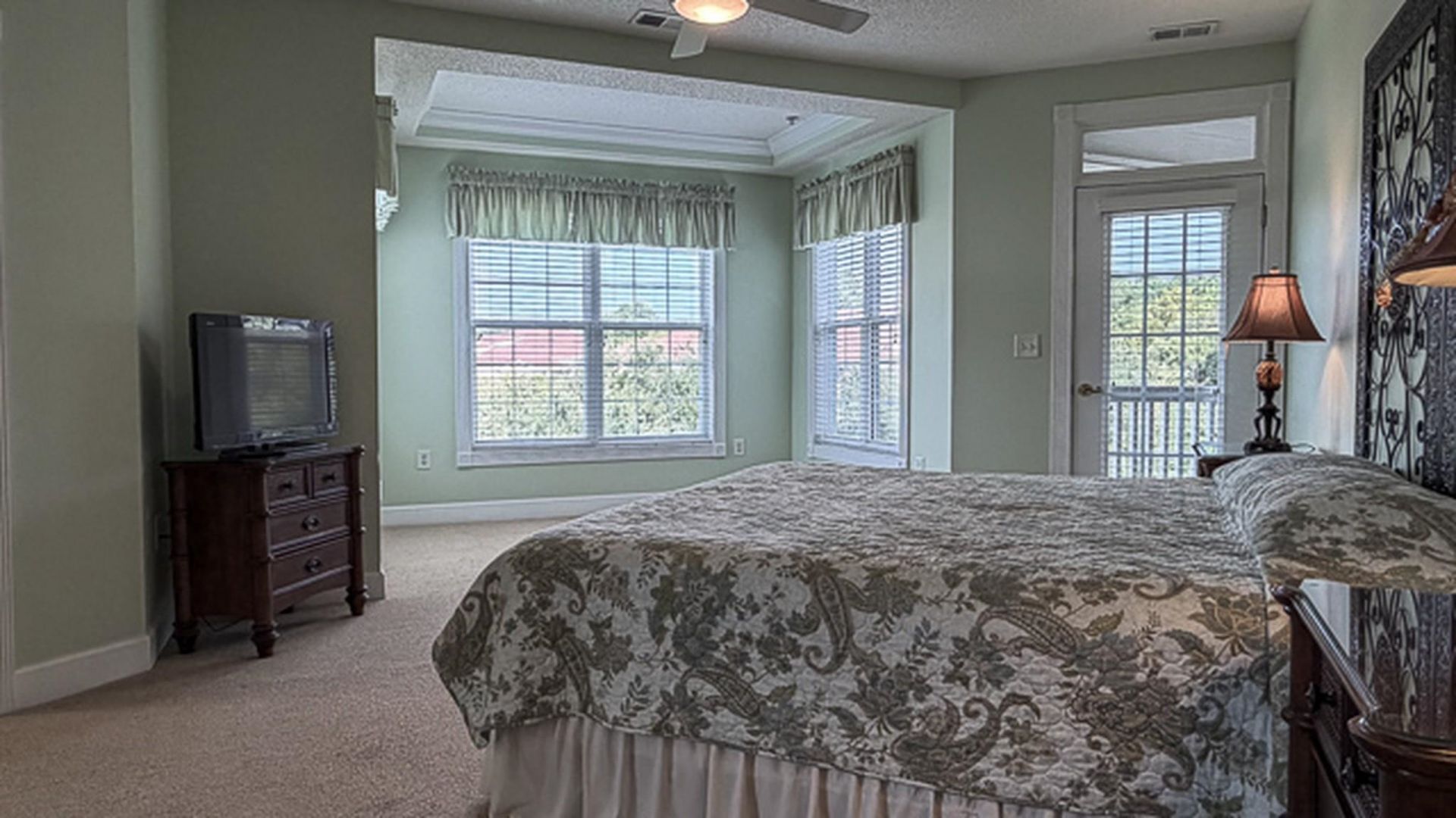 2241 Water View Dr.  Photo 17
