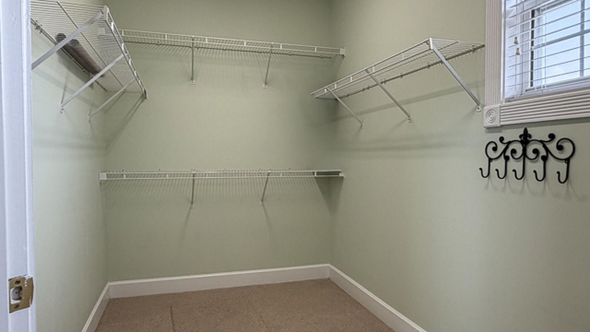 2241 Water View Dr.  Photo 18