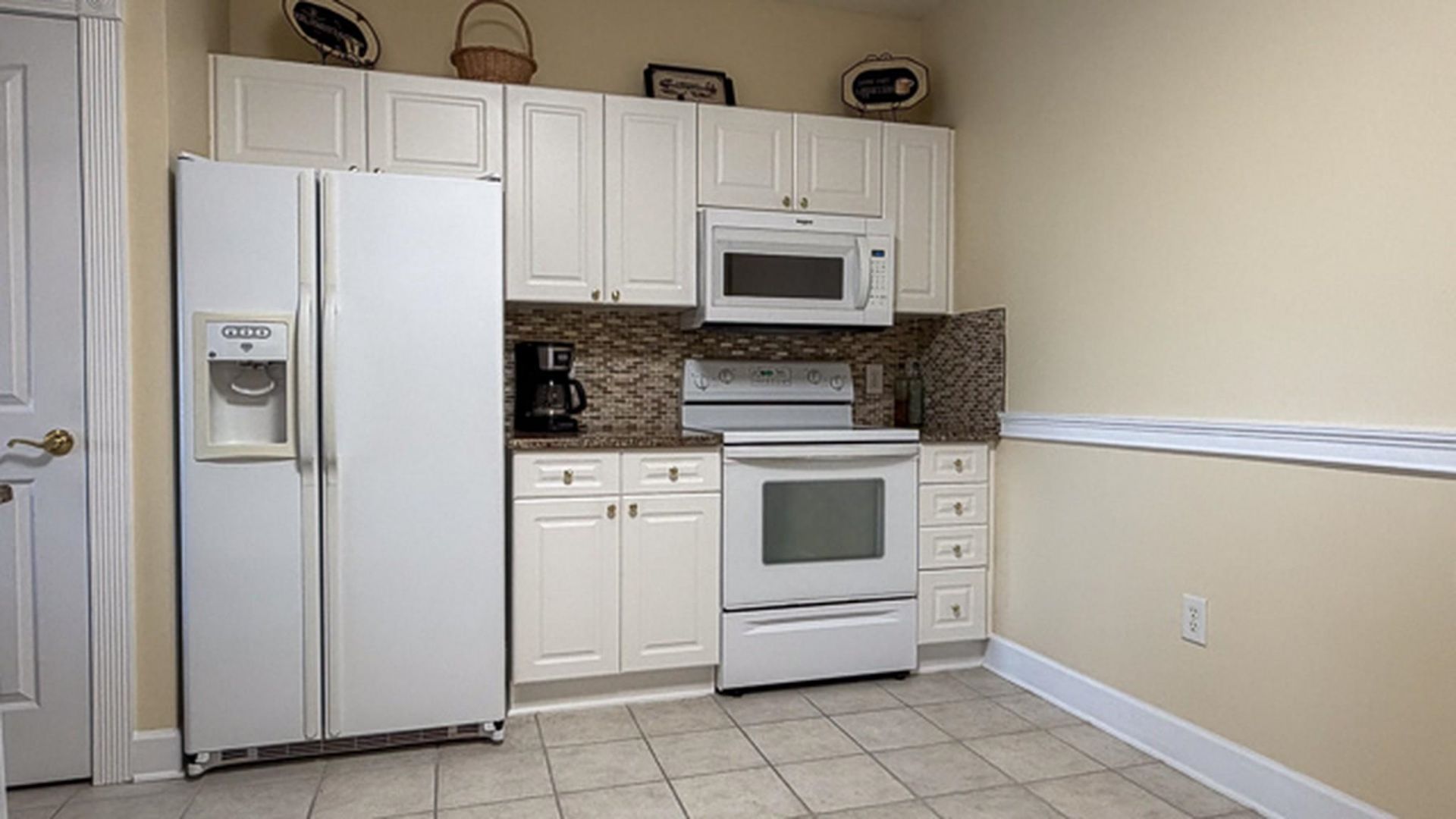2241 Water View Dr.  Photo 32