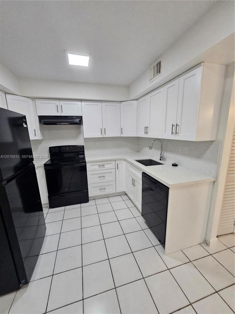 7611 SW 153rd Ct , Unit 103, Kendall, FL 33193 Photo