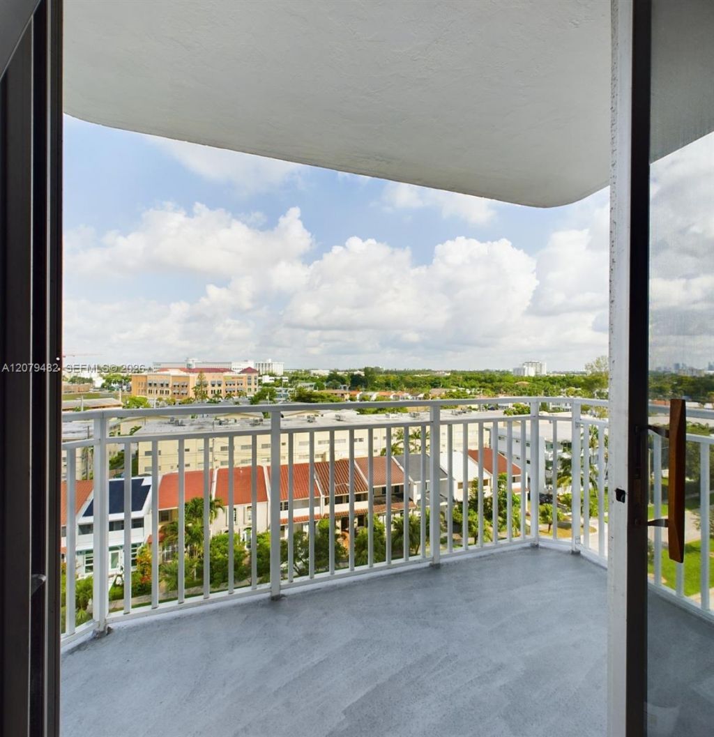 2100 Sans Souci Blvd, Unit A707, North Miami, FL 33181 Photo