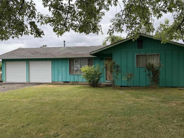 635 SW 56th St, Corvallis, OR 97333