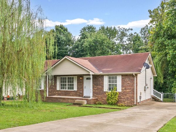 622 Woodhaven Dr , Clarksville, TN 37042