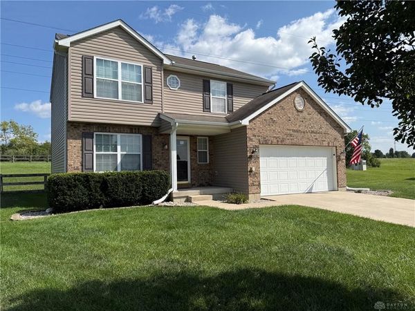 121 Ascot Glen Drive, Franklin, OH 45005