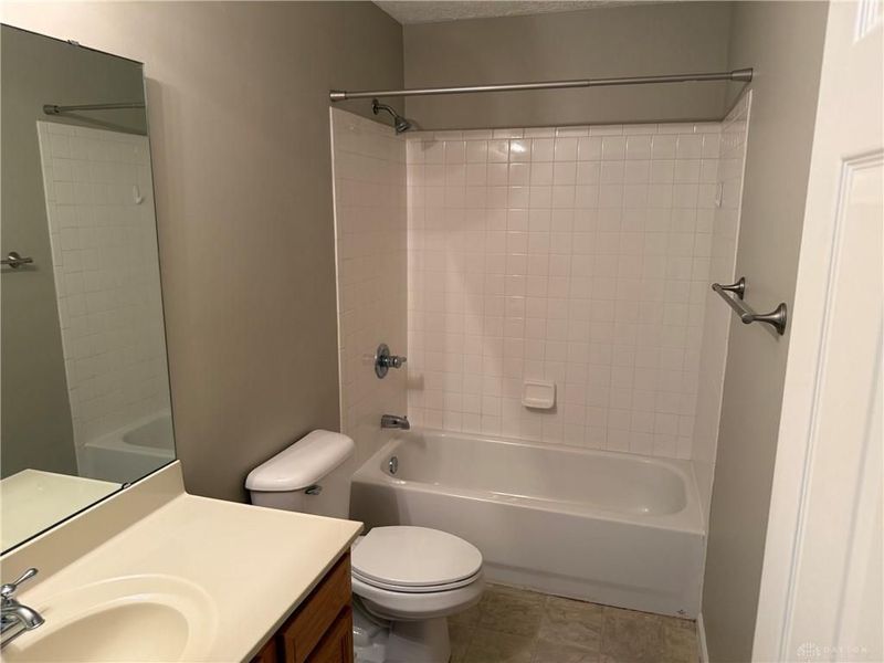 121 Ascot Glen Drive, Franklin, OH 45005 Photo 15