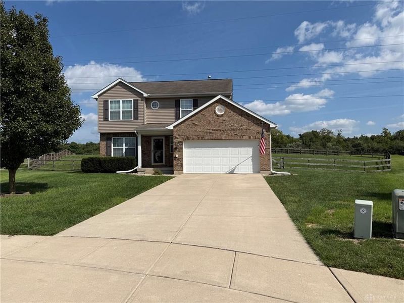 121 Ascot Glen Drive, Franklin, OH 45005 Photo 2