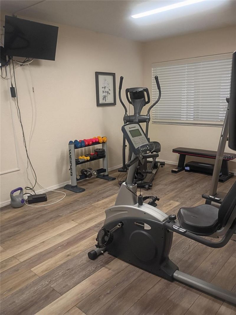 1520 Glen Oaks Drive E, Unit 248, Sarasota, FL 34232 Photo