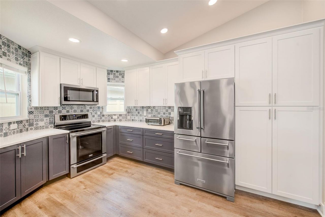 3106 Featherwood Court, Clearwater, FL 33759 Photo