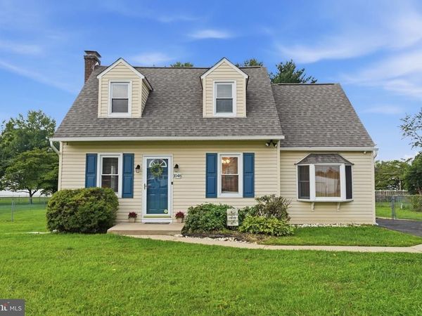 1048 HAWTHORNE ROAD, BENSALEM, PA 19020