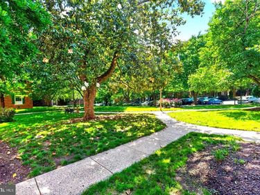 1811 KEY BOULEVARD, Unit 10532, ARLINGTON, VA 22201