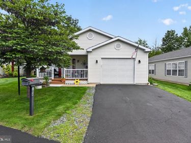 104 DYER COURT, ROYERSFORD, PA 19468