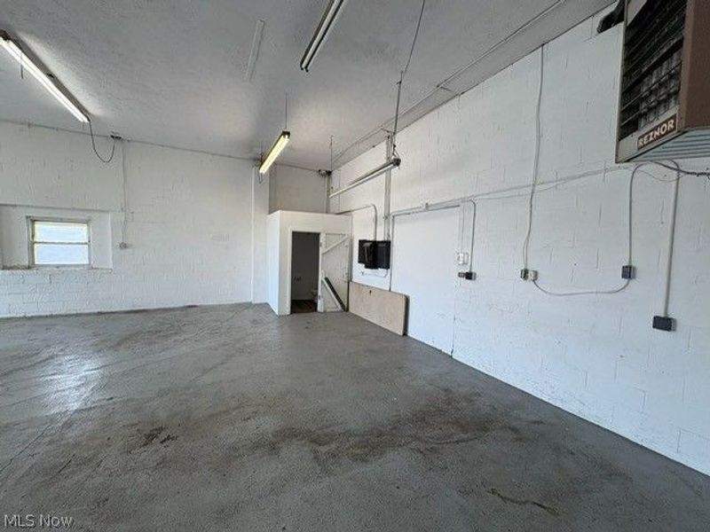 4867 fulton, Unit F, Canton, OH 44718 Photo 2