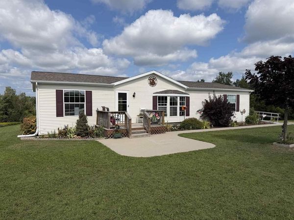 W8360 COUNTY ROAD Q, Pound, WI 54161