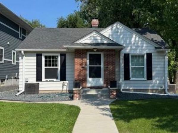 4753 France Avenue S, Minneapolis, MN 55410
