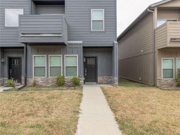 2164 Million Lane , Fayetteville, AR 72704