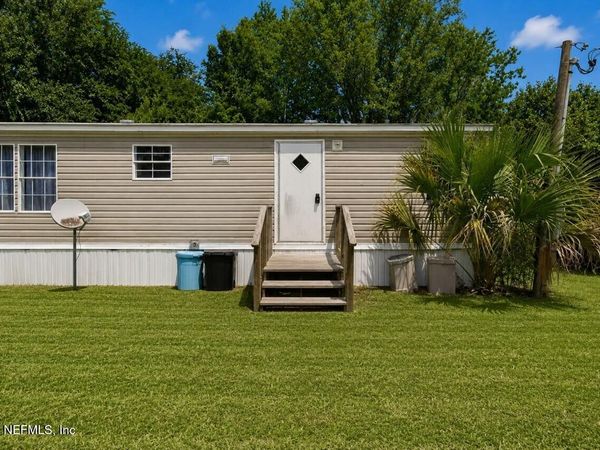 266 ASH Street, Hawthorne, FL 32640