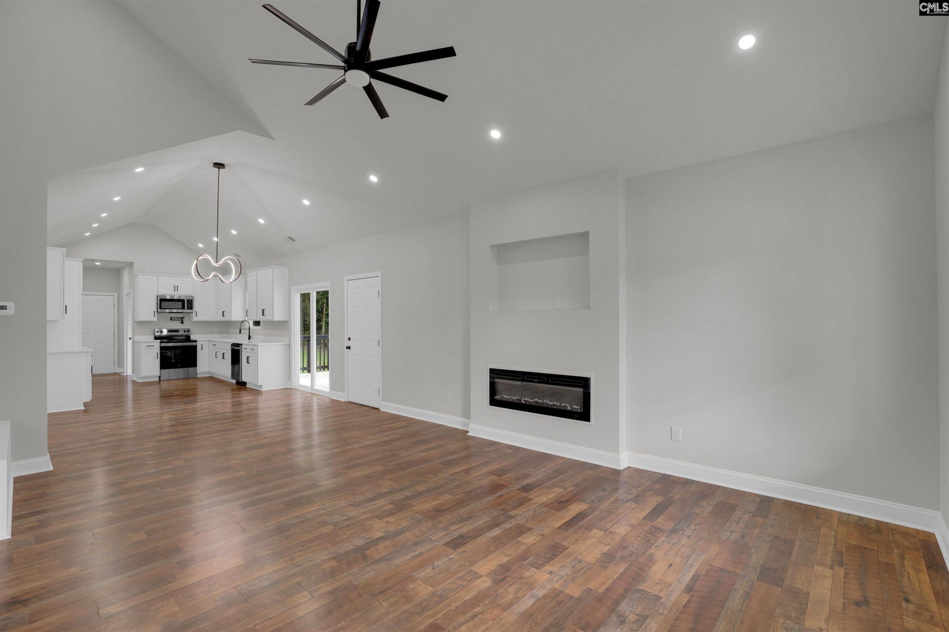 1631 Elmtree Road  Photo 11