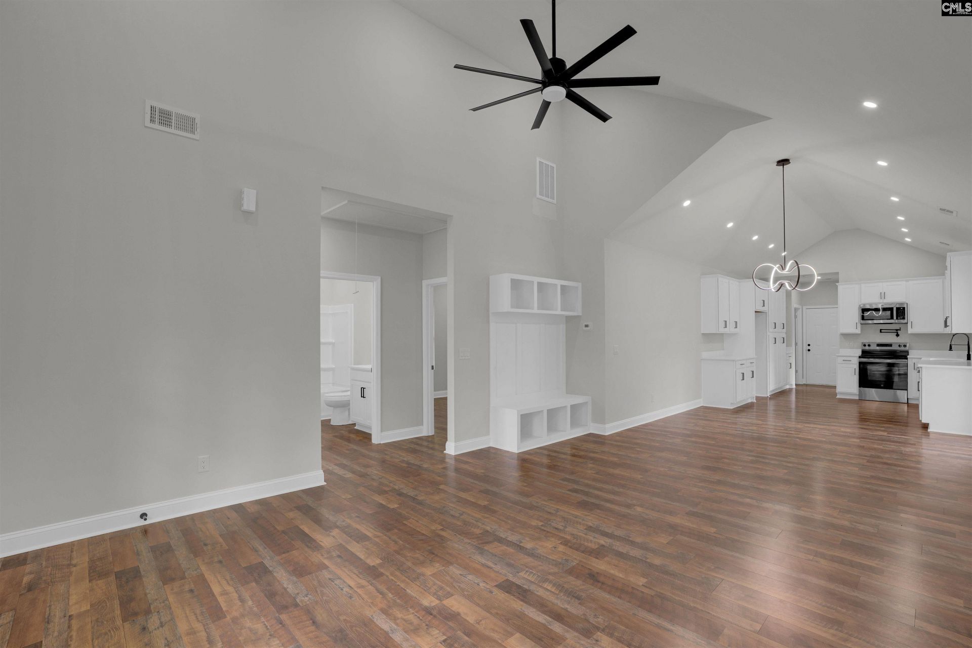 1631 Elmtree Road  Photo 12