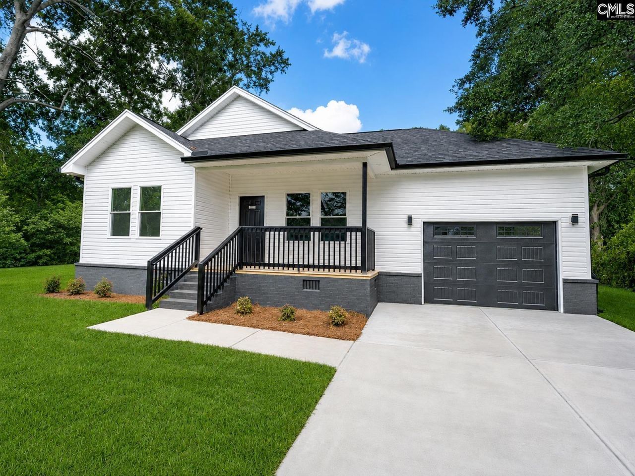1631 Elmtree Road  Photo 4