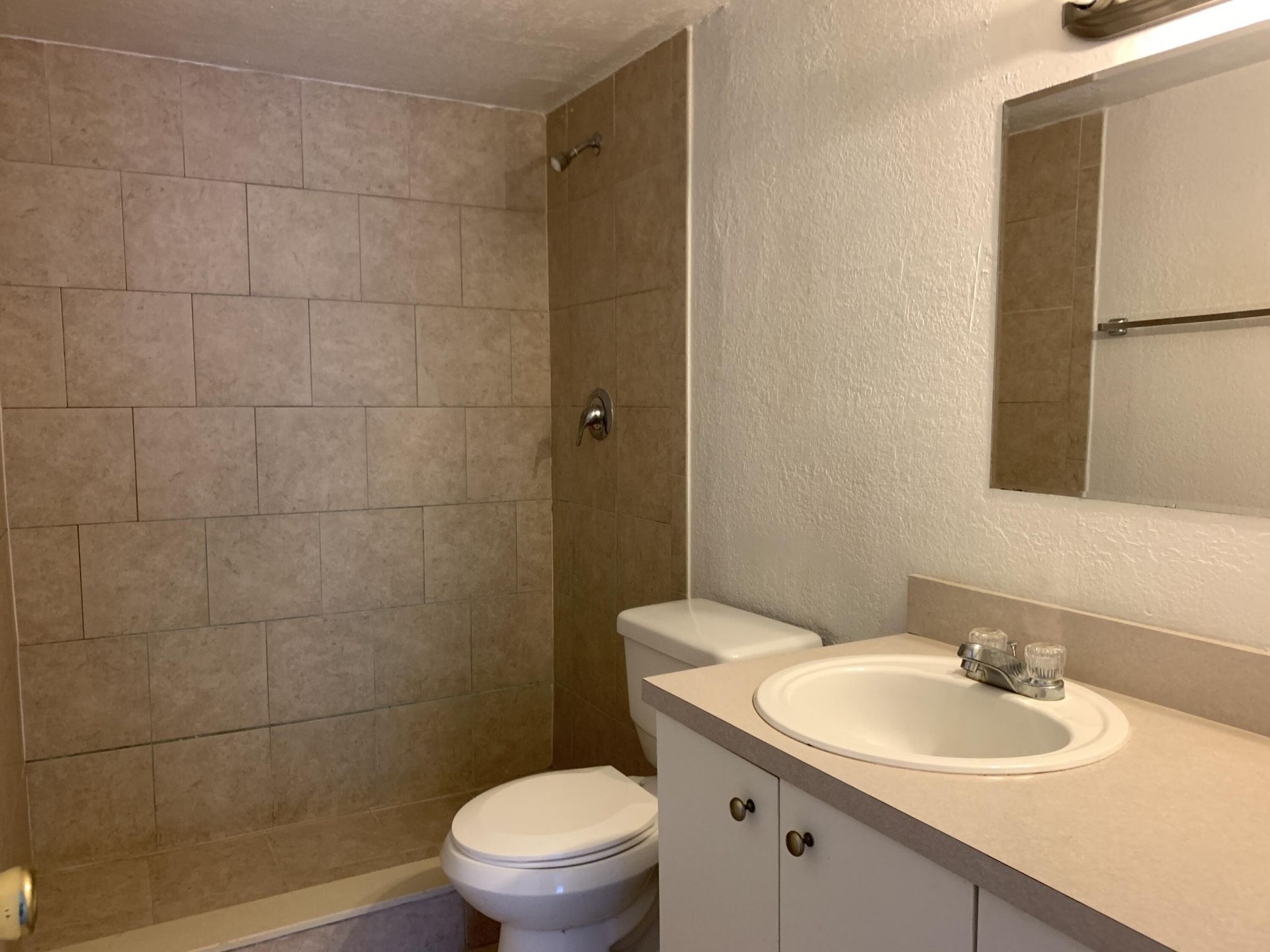 431 Executive Center Drive, Unit 206, West Palm Beach, FL 33401 Photo