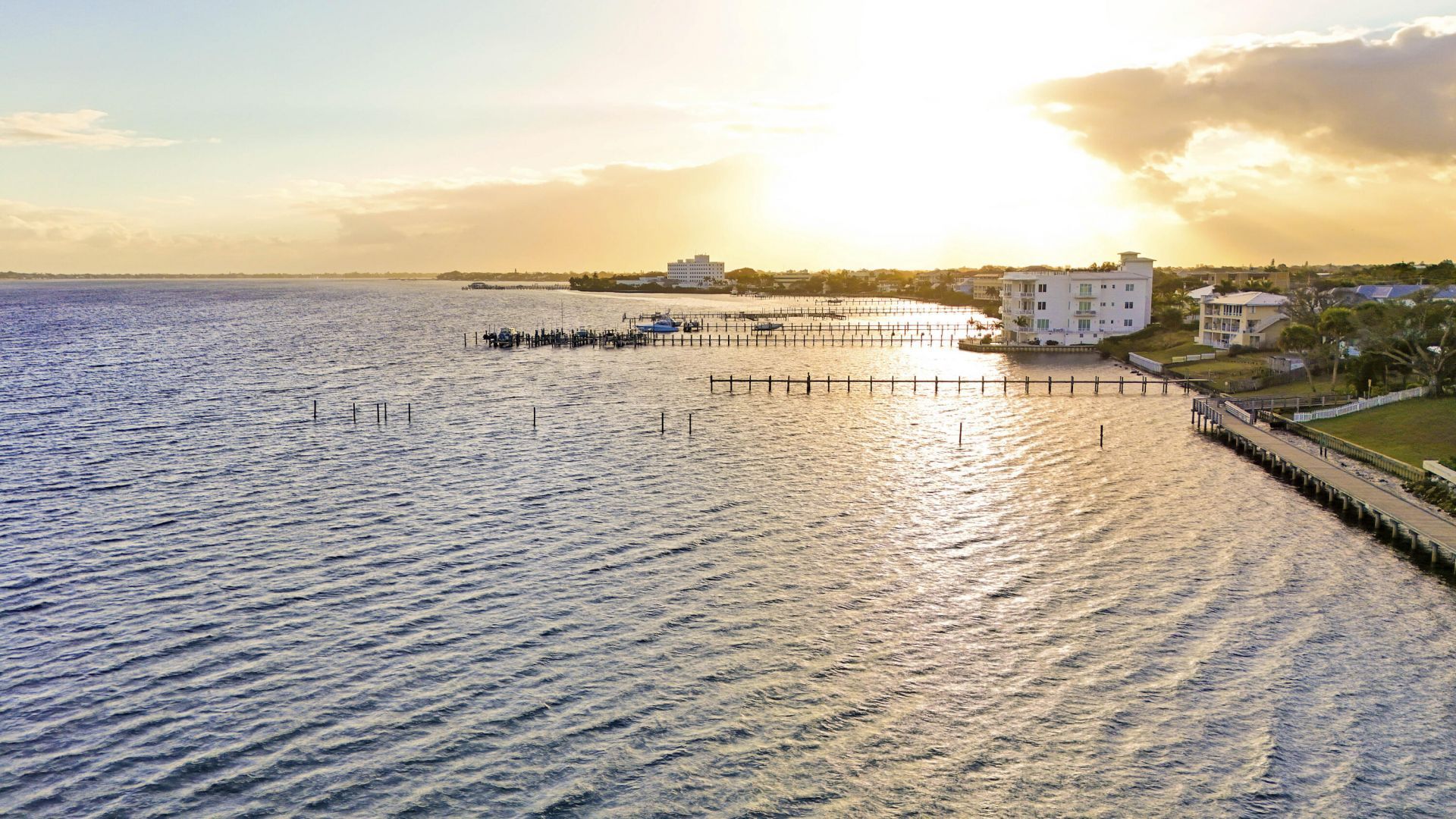 513 SW Ocean Boulevard, Stuart, FL 34994 Photo
