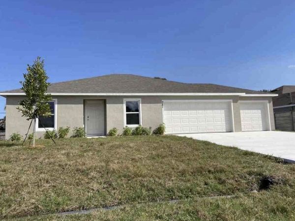 781 SW DORCHESTER Street, Port St. Lucie, FL 34983