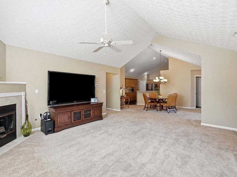 1283 Cascade Drive, Unit 14, Grove City, OH 43123 Photo 12