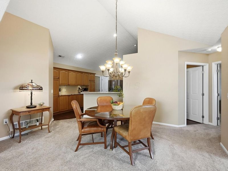 1283 Cascade Drive, Unit 14, Grove City, OH 43123 Photo 14