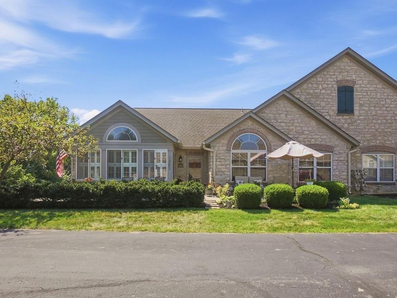 1283 Cascade Drive, Unit 14, Grove City, OH 43123 Photo 2