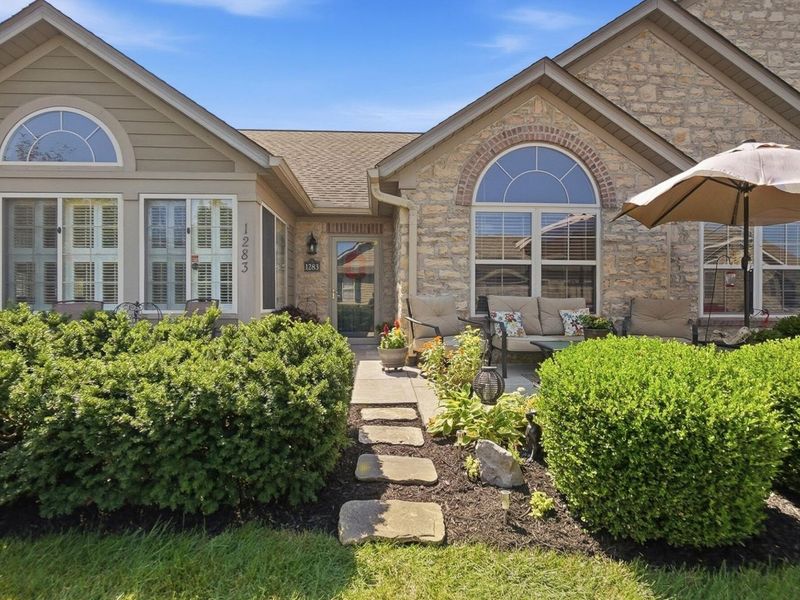 1283 Cascade Drive, Unit 14, Grove City, OH 43123 Photo 3