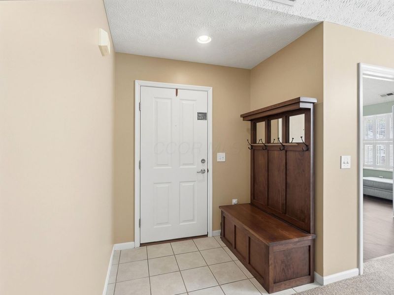 1283 Cascade Drive, Unit 14, Grove City, OH 43123 Photo 8