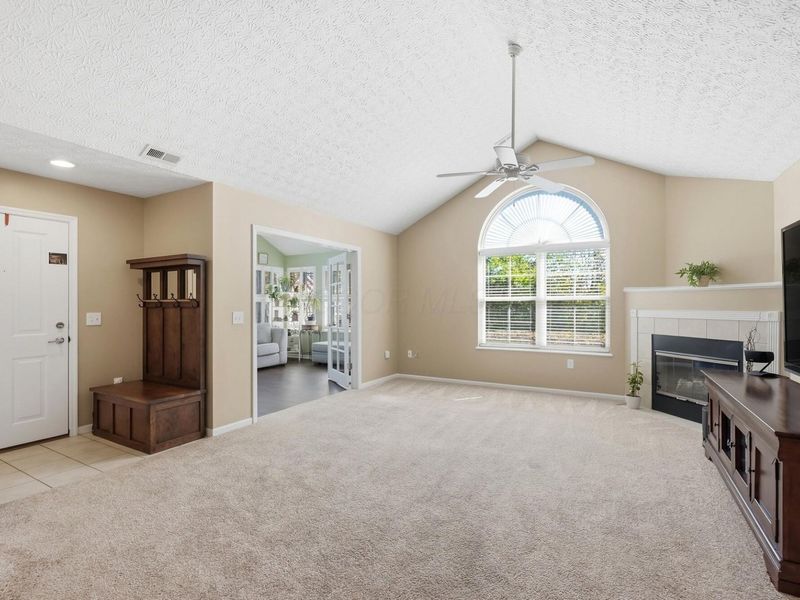 1283 Cascade Drive, Unit 14, Grove City, OH 43123 Photo 9