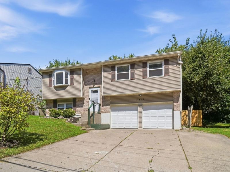 4438 Mount Alverno Road , Cincinnati, OH 45238 Photo 4