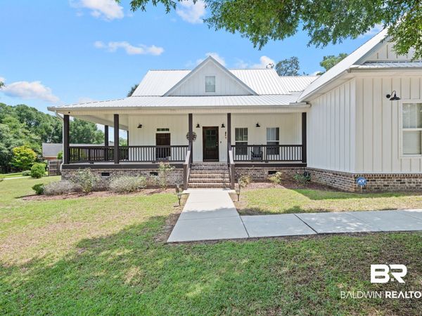 8100 Oak Hill Dr, Semmes, AL 36575