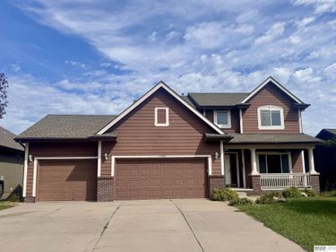 17206 Musket Street, Omaha, NE 68136