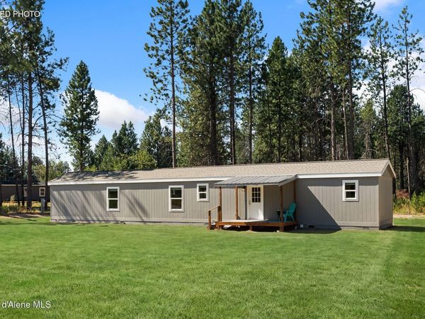 195 Davis Rd , Sagle, ID 83860