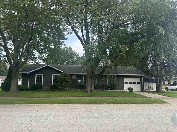 1427 Franklin Street, Rochester, IN 46975