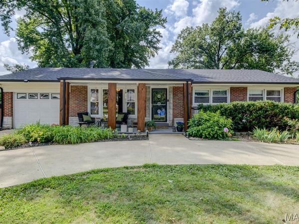 20 Alpha Drive, Florissant, MO 63031