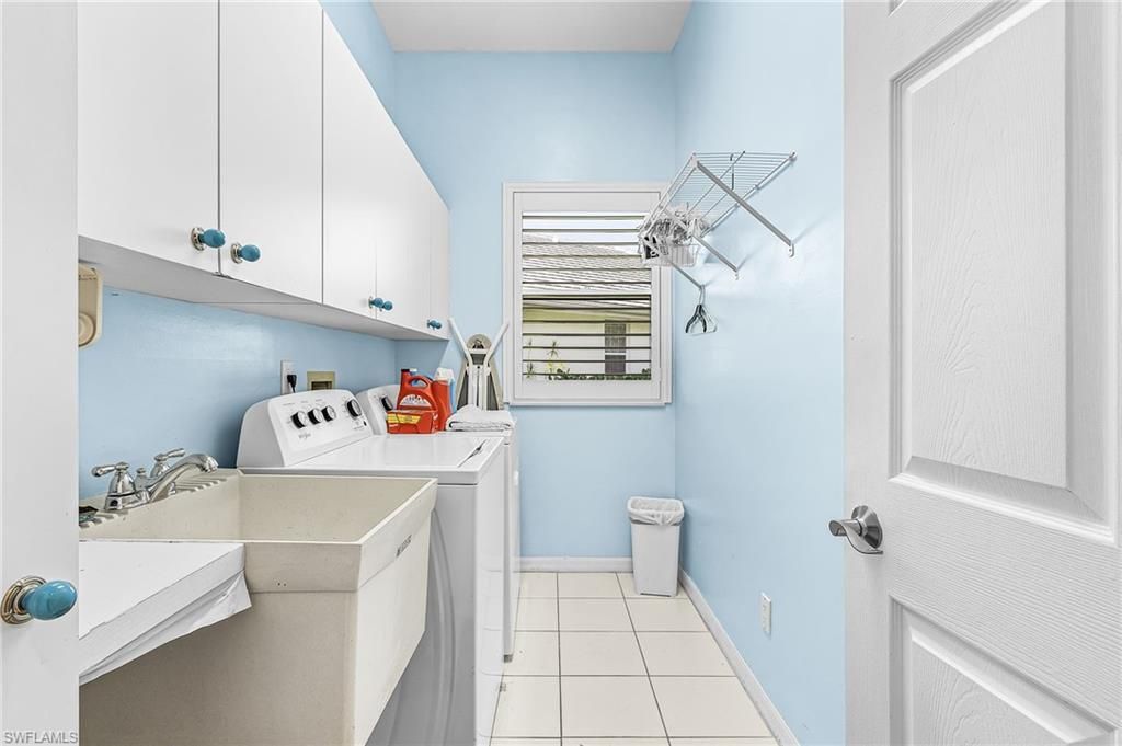 9860 Mainsail Ct, Fort Myers, FL 33919 Photo