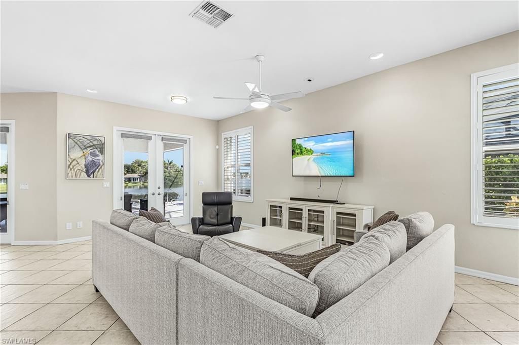 9860 Mainsail Ct, Fort Myers, FL 33919 Photo