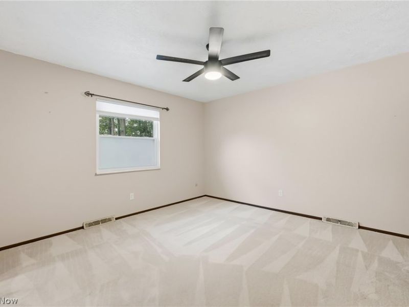 1159 Timbercrest, Youngstown, OH 44505 Photo 13