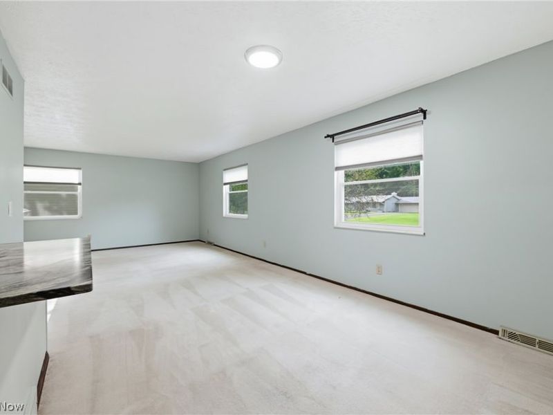 1159 Timbercrest, Youngstown, OH 44505 Photo 8