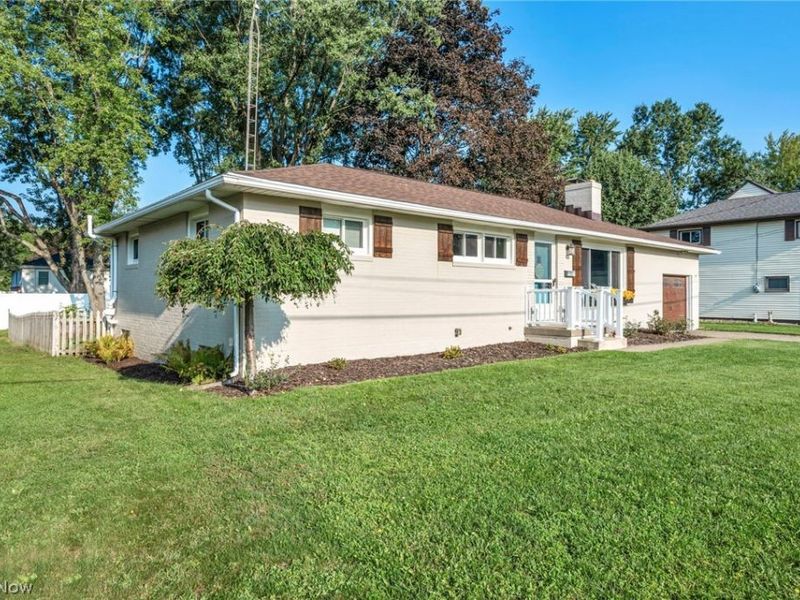 1207 Clinton Avenue SE, North Canton, OH 44720 Photo 4