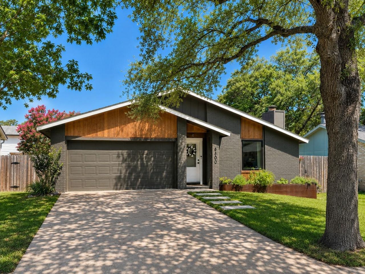 6800 Rearden Rd, Austin, TX 78745 Main Photo