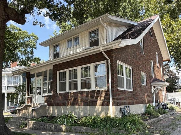 620 Spring Street, Burlington, IA 52601