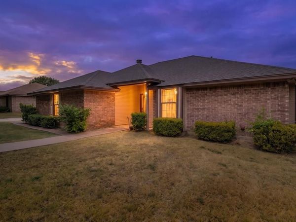502 Celeste Drive, Robinson, TX 76706