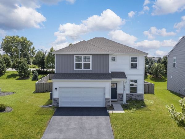 1535 Bayberry Lane , Pingree Grove, IL 60140