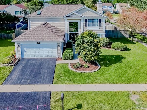 1301 Big Oak Trail , Aurora, IL 60506