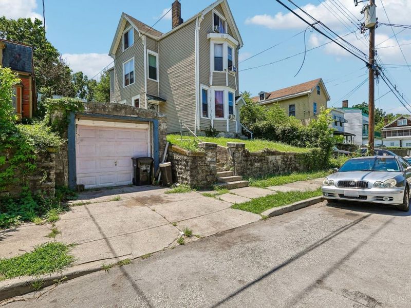 1875 Knox Street, Cincinnati, OH 45214 Photo 2
