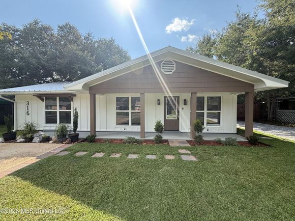 316 Mincheck Road, Ocean Springs, MS 39564